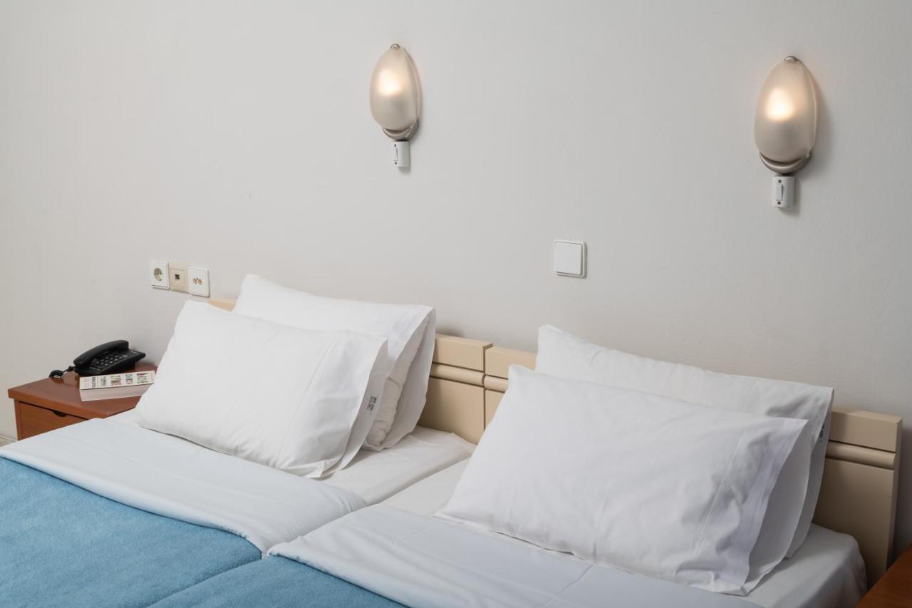 Hotel Haris On The Beach Agia Marina المظهر الخارجي الصورة