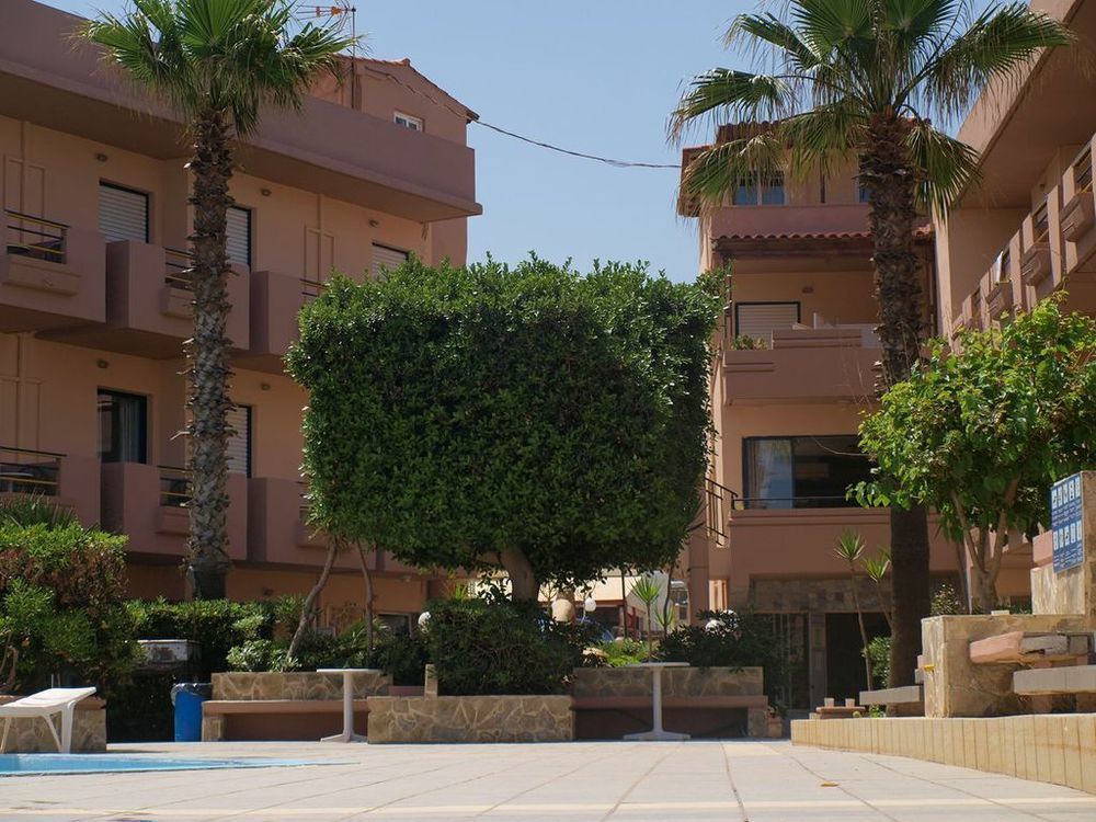 Hotel Haris On The Beach Agia Marina المظهر الخارجي الصورة